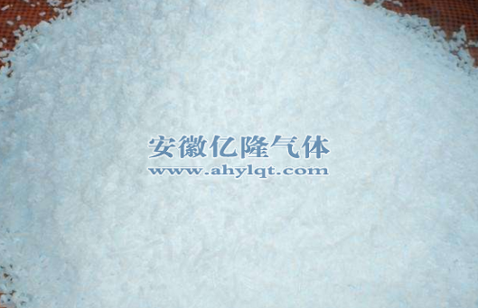 顆粒狀干冰
